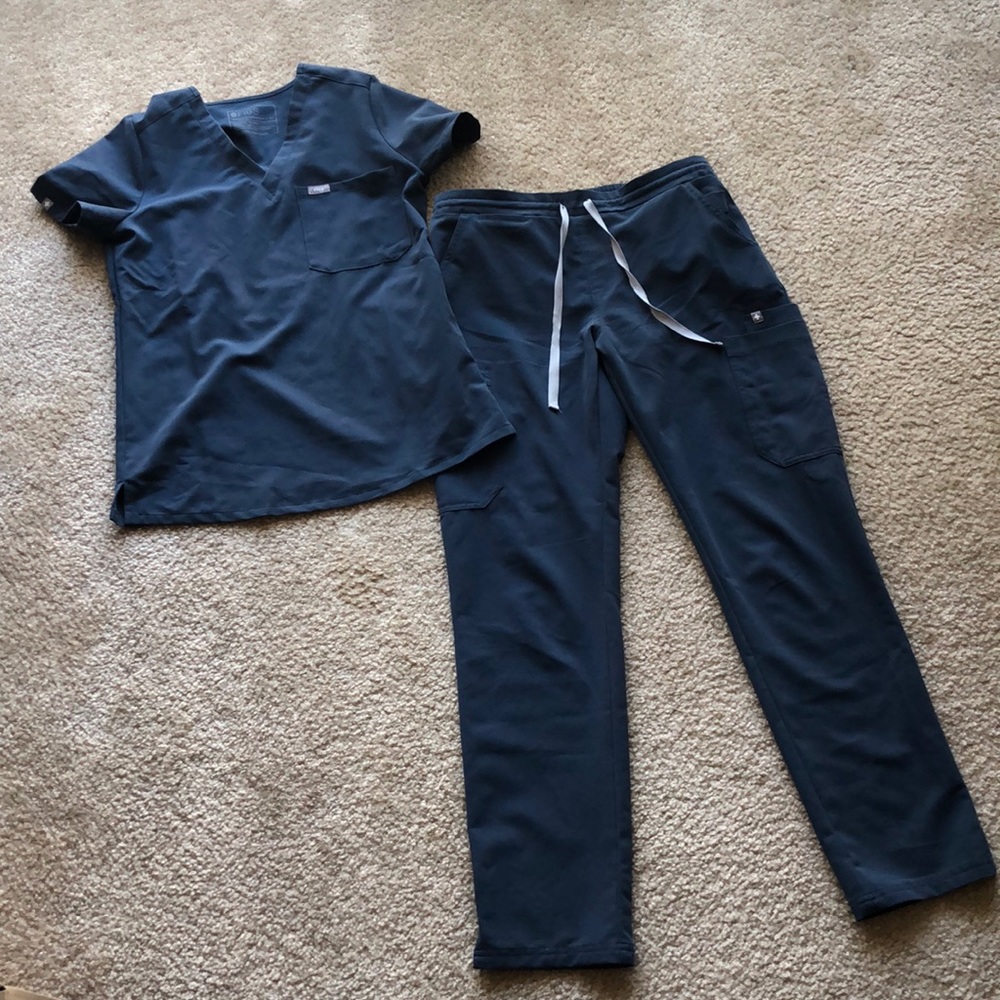 Figs Dark Harbor Scrub Set